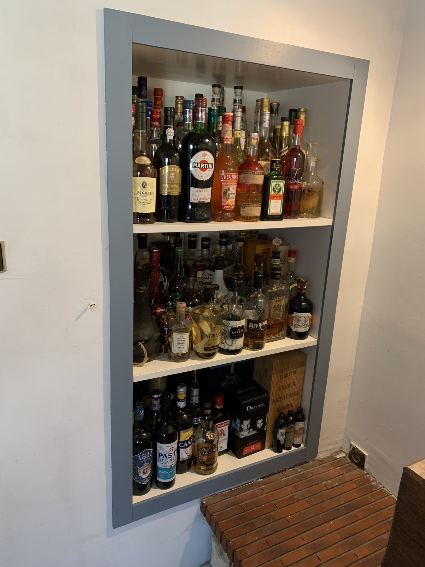 Création d’un bar encastré